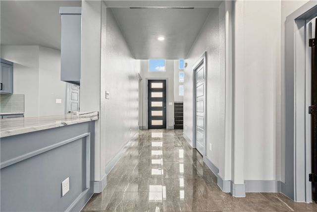 6718 Effat Dr, Corpus Christi, TX 78414