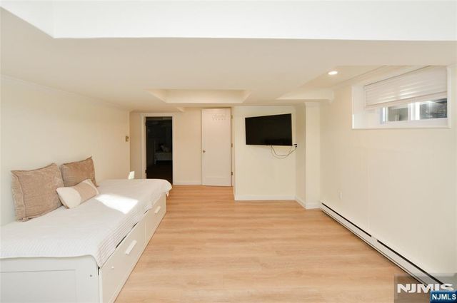 22-20 Radburn Road, Fair Lawn, NJ 07410