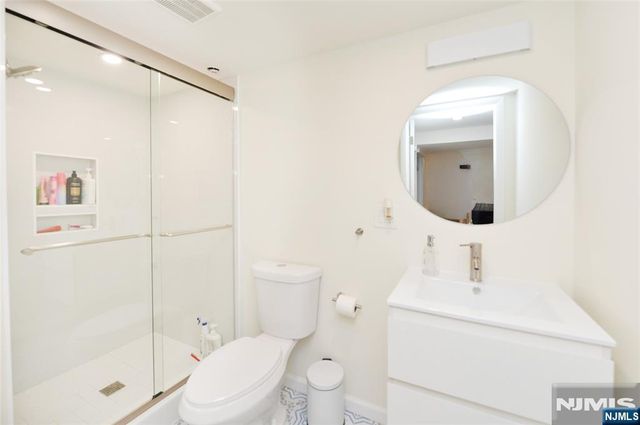22-20 Radburn Road, Fair Lawn, NJ 07410