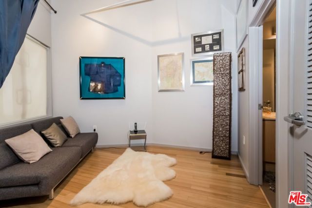 1130 S FLOWER Street 416, Los Angeles, CA 90015