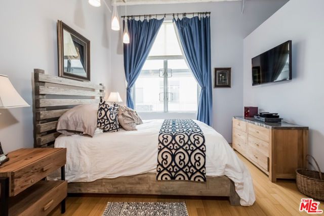 1130 S FLOWER Street 416, Los Angeles, CA 90015
