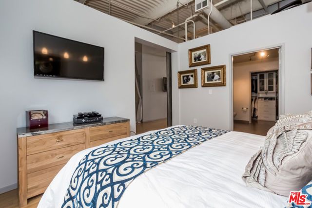 1130 S FLOWER Street 416, Los Angeles, CA 90015