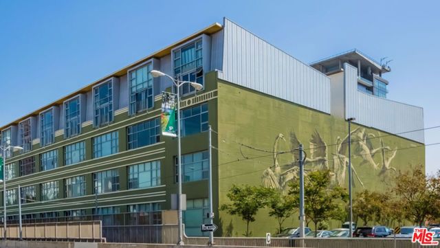 1130 S FLOWER Street 416, Los Angeles, CA 90015
