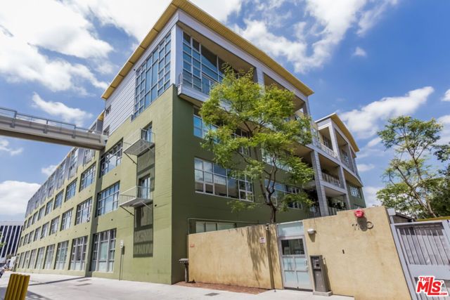 1130 S FLOWER Street 416, Los Angeles, CA 90015