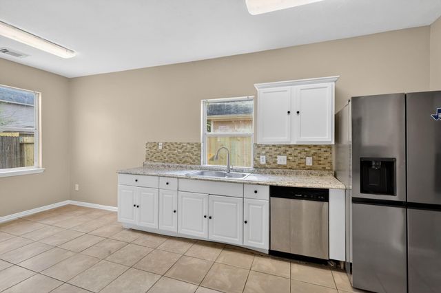 3215 Sapphire Star Drive, Houston, TX 77082