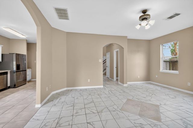 3215 Sapphire Star Drive, Houston, TX 77082