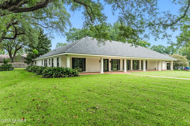1817 Blanchet Drive, Lafayette, LA 70501