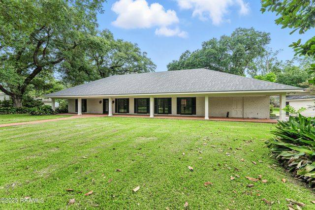 1817 Blanchet Drive, Lafayette, LA 70501