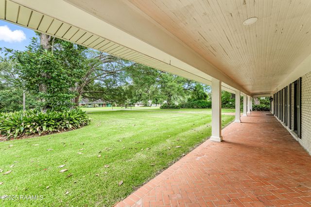 1817 Blanchet Drive, Lafayette, LA 70501
