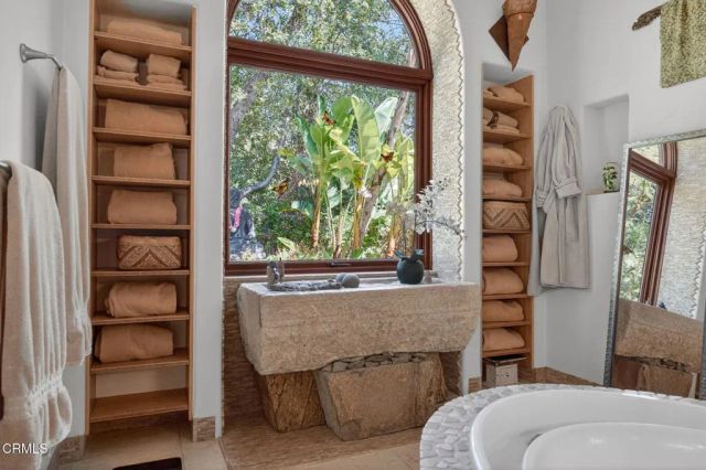 199 Fairview Road, Ojai, CA 93023