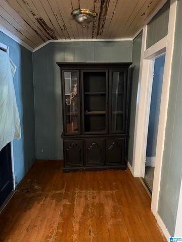 3015 AVENUE S, Birmingham, AL 35208