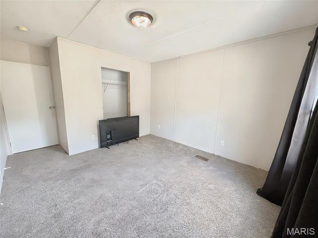 9 Corral Lane, Villa Ridge, MO 63089