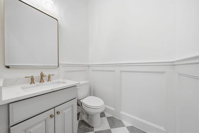 609 W 27th Street, Houston, TX 77008