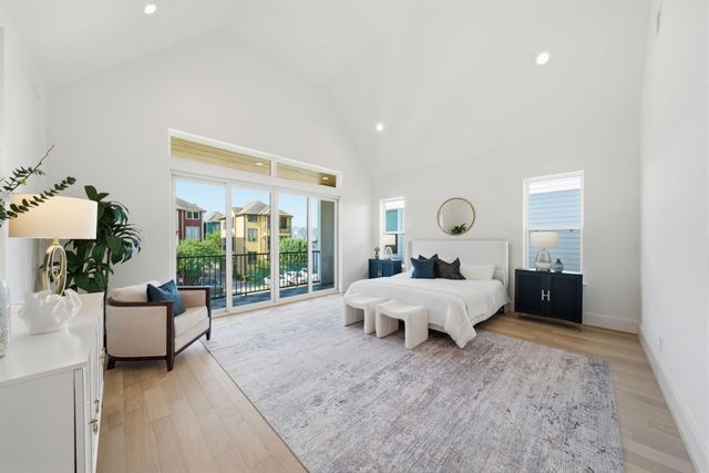 609 W 27th Street, Houston, TX 77008