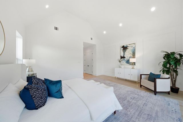 609 W 27th Street, Houston, TX 77008