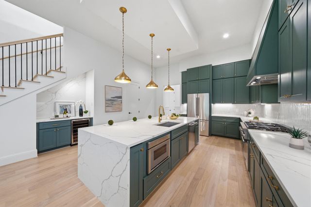 609 W 27th Street, Houston, TX 77008