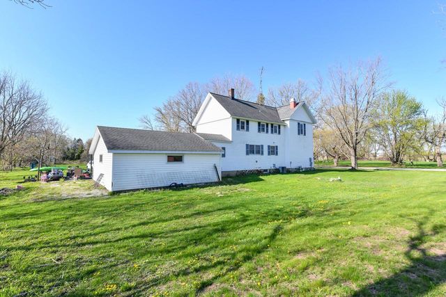 N5364 Cobb ROAD, Elkhorn, WI 53121