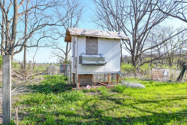 N5364 Cobb ROAD, Elkhorn, WI 53121