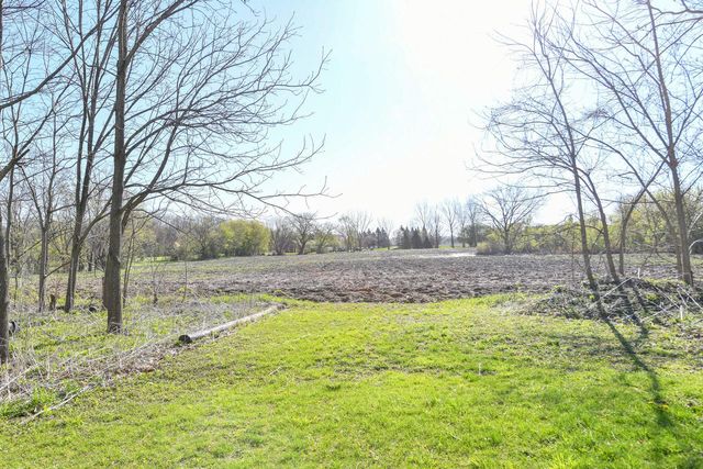 N5364 Cobb ROAD, Elkhorn, WI 53121