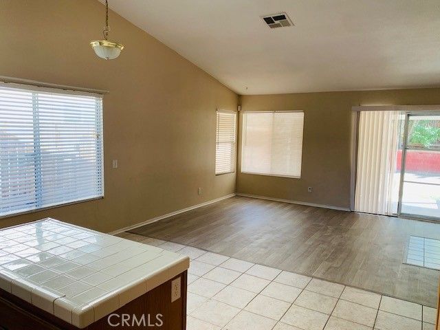 13236 Fordham Circle, Victorville, CA 92392
