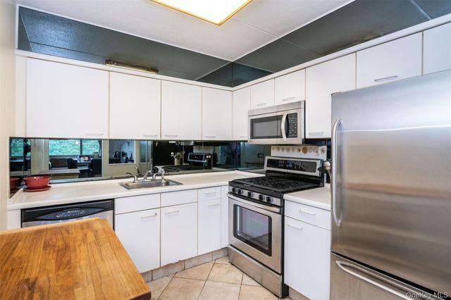 701 Pelham Road 5L, New Rochelle, NY 10805