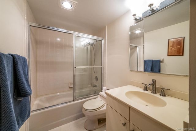 701 Pelham Road 5L, New Rochelle, NY 10805