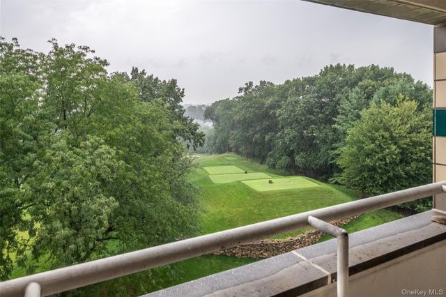 701 Pelham Road 5L, New Rochelle, NY 10805