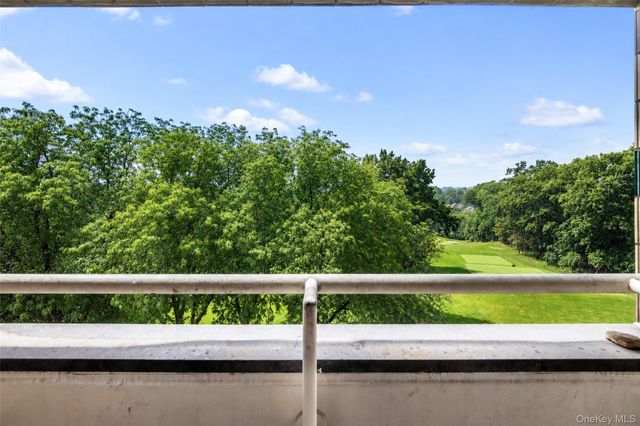 701 Pelham Road 5L, New Rochelle, NY 10805