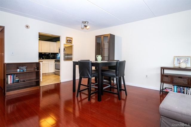 701 Pelham Road 5L, New Rochelle, NY 10805
