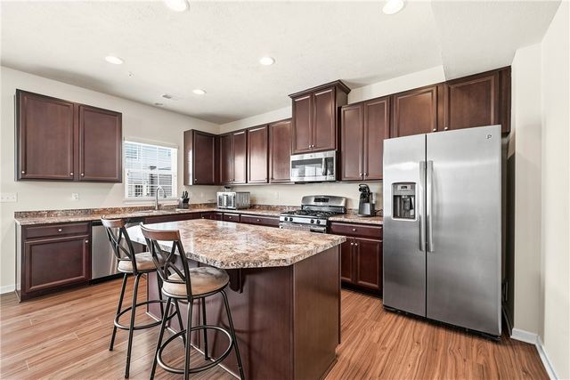 1603 Pointe View Dr, Adams Twp, PA 16046