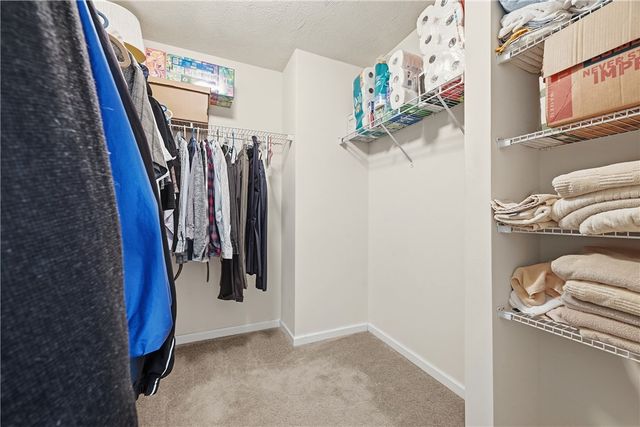 1603 Pointe View Dr, Adams Twp, PA 16046