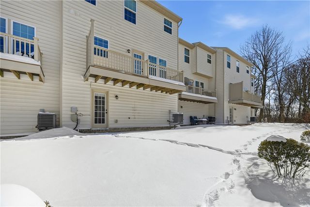 1603 Pointe View Dr, Adams Twp, PA 16046