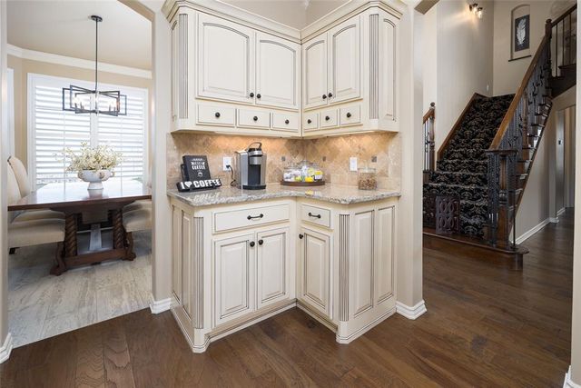 2265 Clubhouse Drive, Blanchard, OK 73010