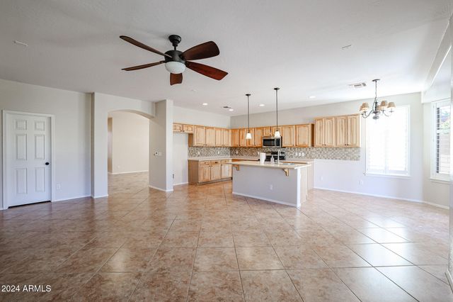 6022 W OBERLIN Way, Phoenix, AZ 85083