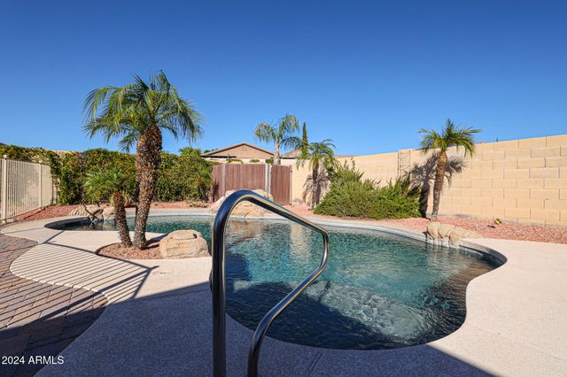 6022 W OBERLIN Way, Phoenix, AZ 85083