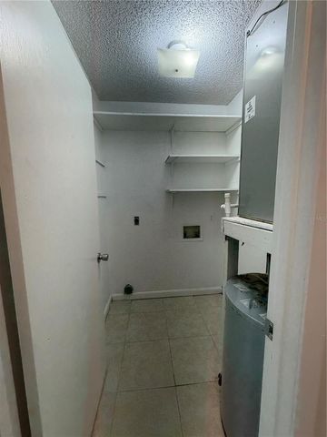 6820 NE 7TH STREET B, Ocala, FL 34470