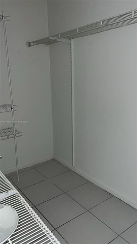 9808 Hammocks Blvd 203-23, Miami, FL 33196