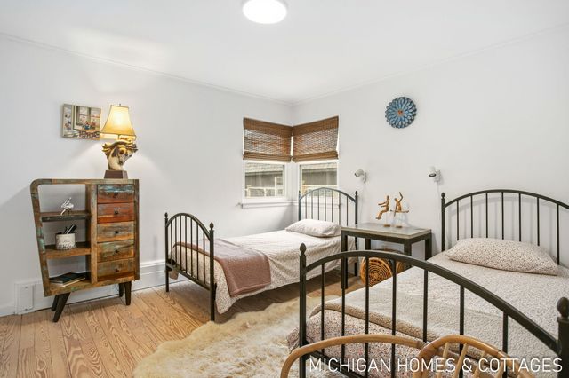 141 E 26th Street, Holland City, MI 49423