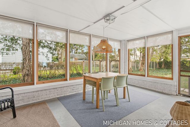 141 E 26th Street, Holland City, MI 49423