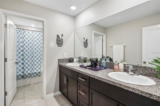 15608 MILLER CREEK DRIVE, Sun City Center, FL 33573