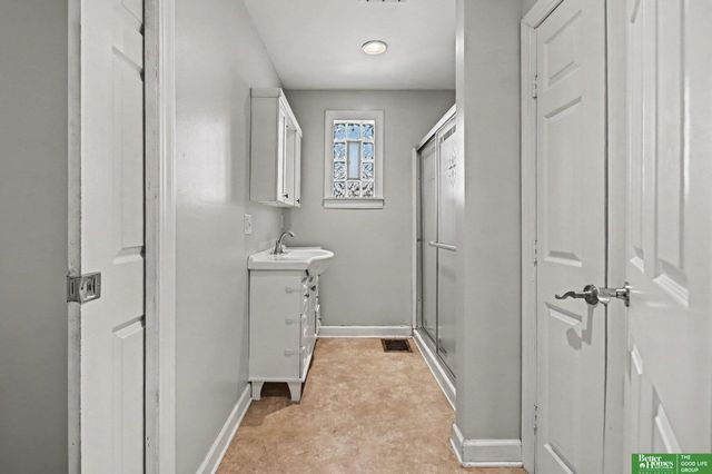 1805 S 55th Street, Omaha, NE 68106