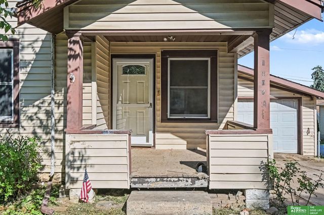 1805 S 55th Street, Omaha, NE 68106