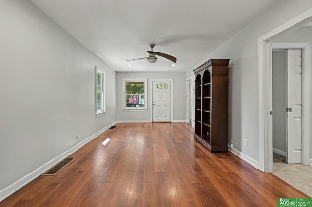 1805 S 55th Street, Omaha, NE 68106