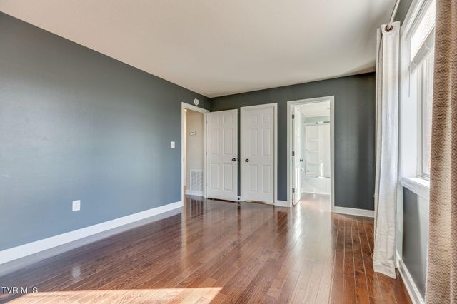 361 Belmont Drive 14, Bristol, TN 37620