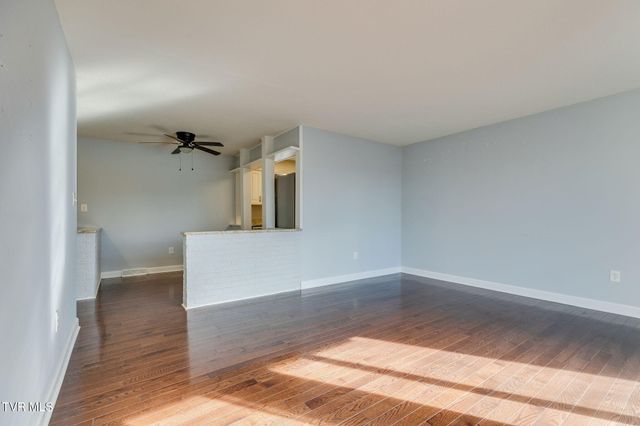 361 Belmont Drive 14, Bristol, TN 37620