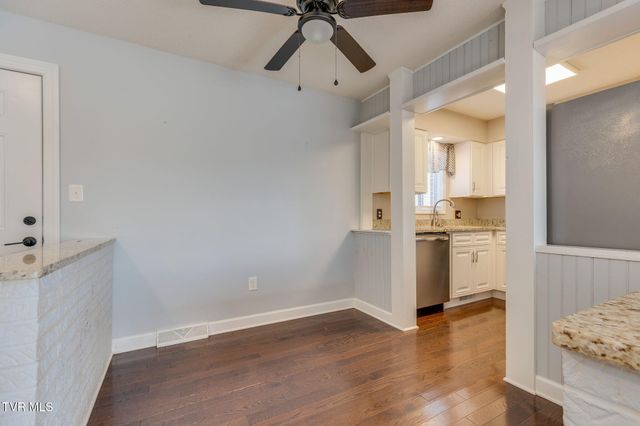 361 Belmont Drive 14, Bristol, TN 37620