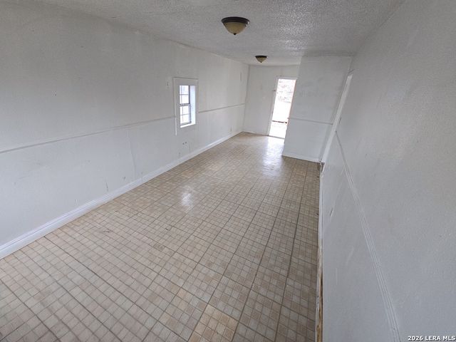 102 Olga, San Antonio, TX 78237