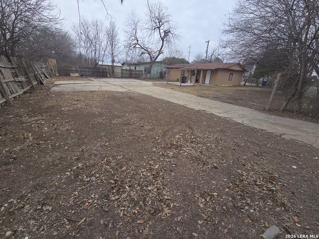 102 Olga, San Antonio, TX 78237