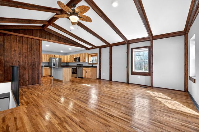 9388 Harrison Ferry Rd, Mcminnville, TN 37110