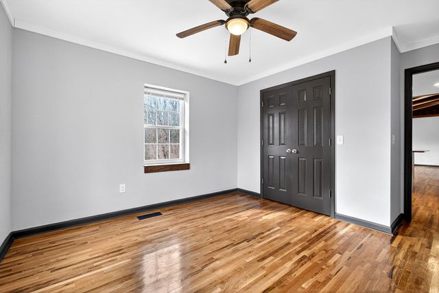 9388 Harrison Ferry Rd, Mcminnville, TN 37110